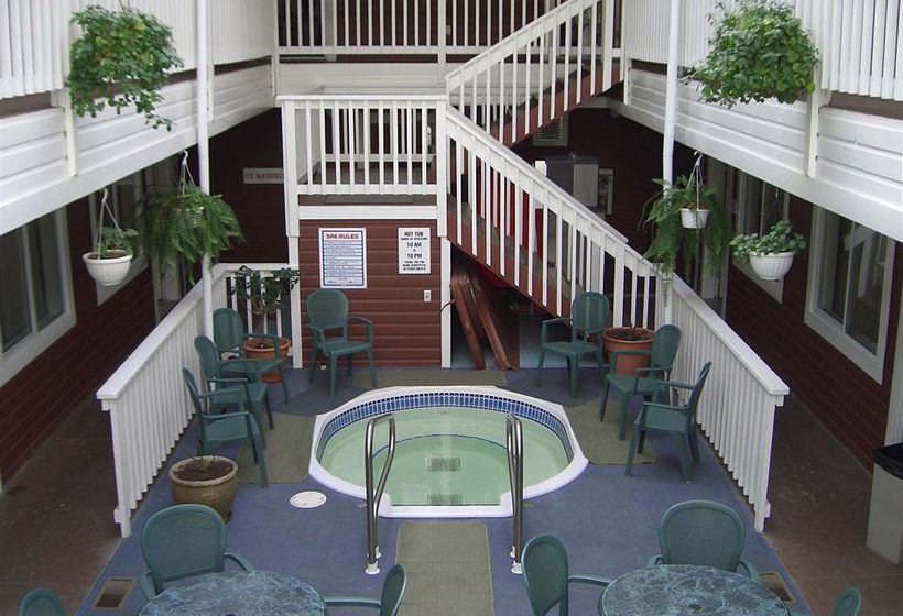 Hotel Canadas Best Value Inn Downtown