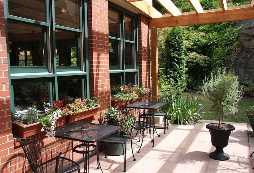 Hotel The Grand | Nanaimo | British Columbia | Canada 4