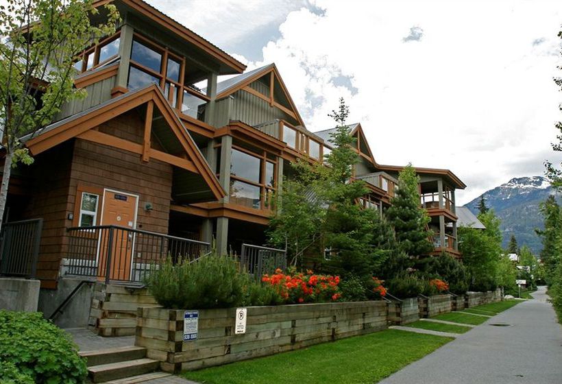 Hotel Glaciers Reach | Whistler | British Columbia | Canada 3