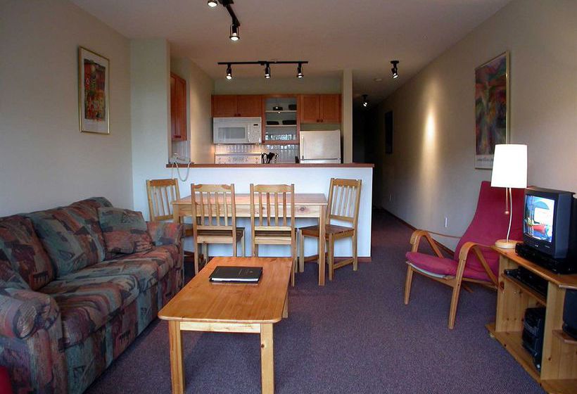 Hotel Glaciers Reach | Whistler | British Columbia | Canada 5