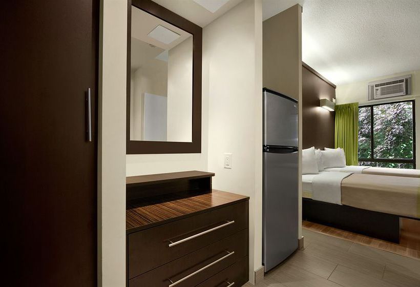 Studio 6 Downtown Toronto | Toronto | Ontario | Canada 12