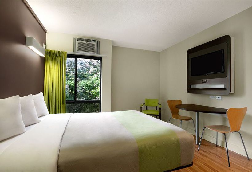 Studio 6 Downtown Toronto | Toronto | Ontario | Canada 13