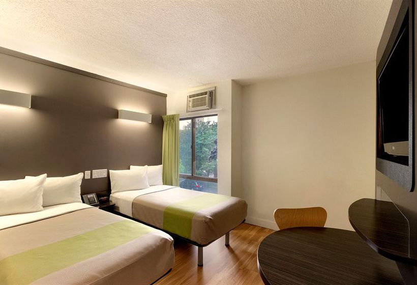 Studio 6 Downtown Toronto | Toronto | Ontario | Canada 14