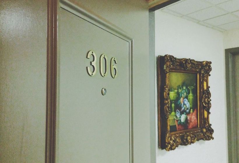 Hotel Greenbrier | Vancouver | British Columbia | Canada 12