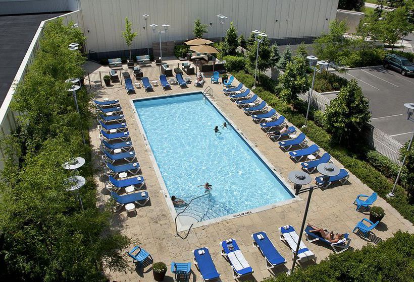 Toronto Don Valley Hotel & Suites | Toronto | Ontario | Canada 2