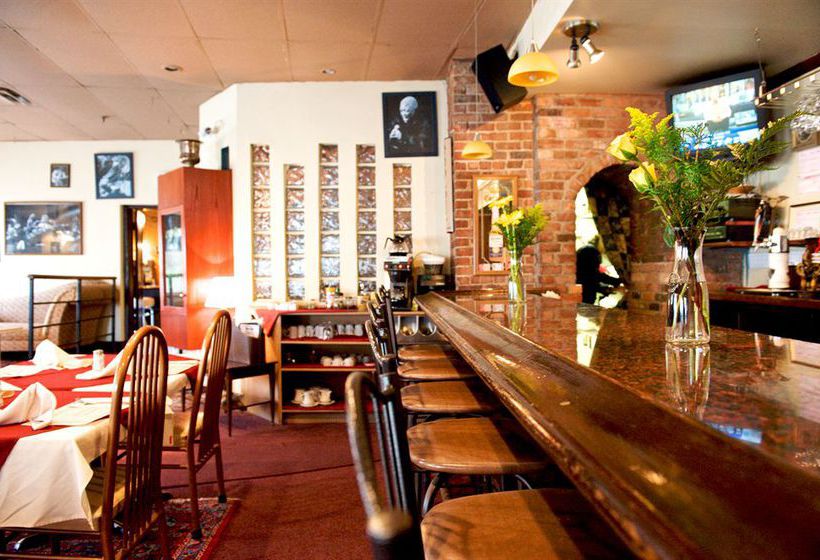 Hotel Champ de Mars | Montreal | Quebec | Canada 6