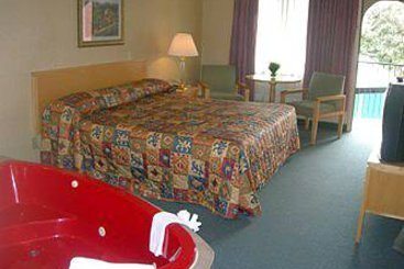 Hotel Inn by the Falls | Niagara Falls | Ontario | Canada 4