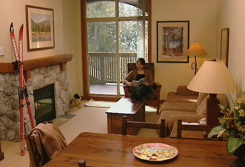 Hotel Lost Lake Lodge | Whistler | British Columbia | Canada 1