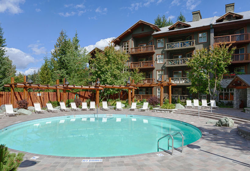 Hotel Lost Lake Lodge | Whistler | British Columbia | Canada 5