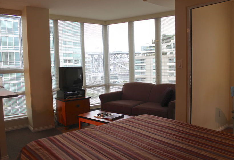 910 Beach Apartments Vancouver