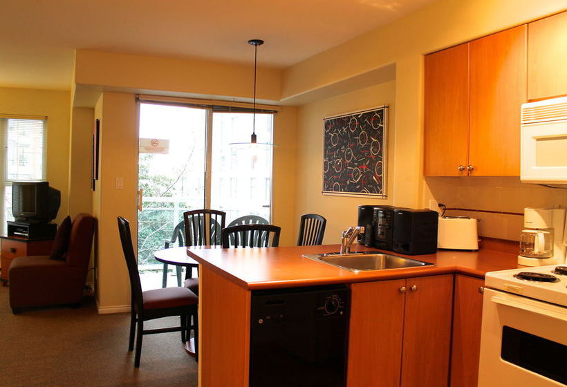 910 Beach Apartments | Vancouver | British Columbia | Canada 7