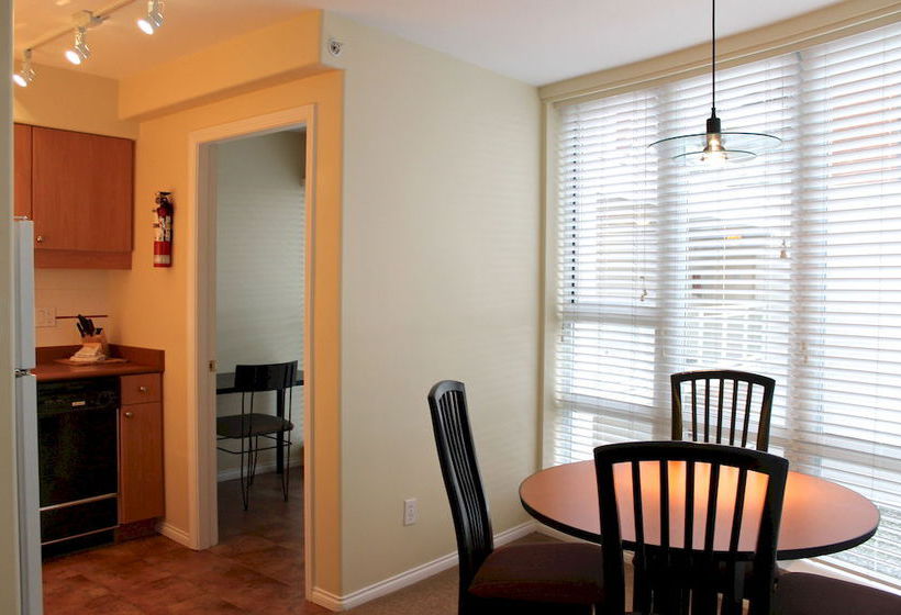 910 Beach Apartments | Vancouver | British Columbia | Canada 9