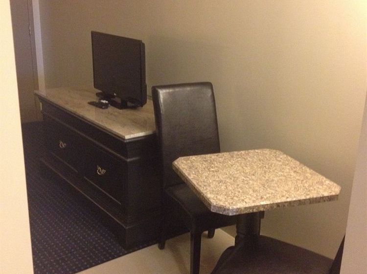 Hotel Montecassino Place Suites | North York | Ontario | Canada 11