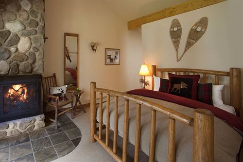 Hotel Moraine Lake Lodge | Lake Louise | Alberta | Canada 14