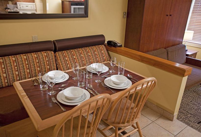 Hotel Mountainside Lodge Vacation | Whistler | British Columbia | Canada 2