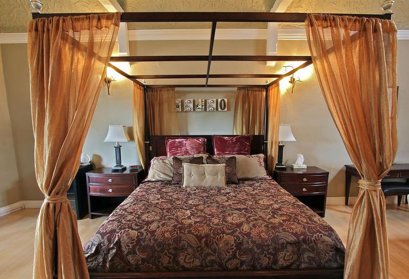 Hotel English Inn Resort