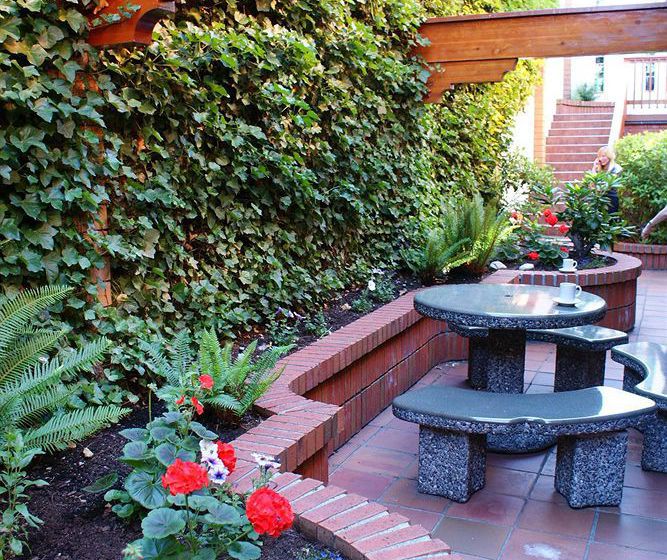 Hotel Paul's Motor Inn | Victoria | British Columbia | Canada 1