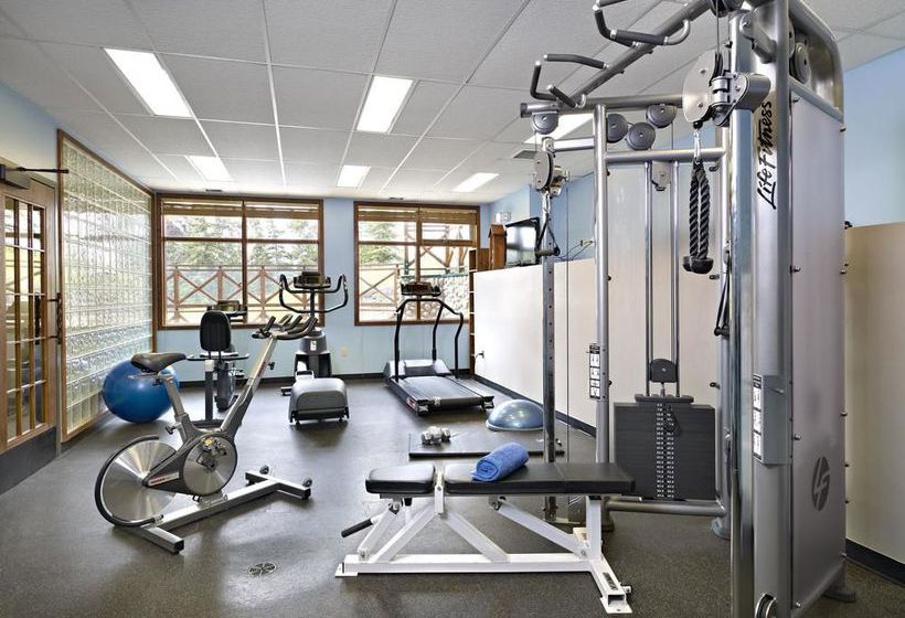 Coast Pyramid Lake Resort | Jasper | Alberta | Canada 11