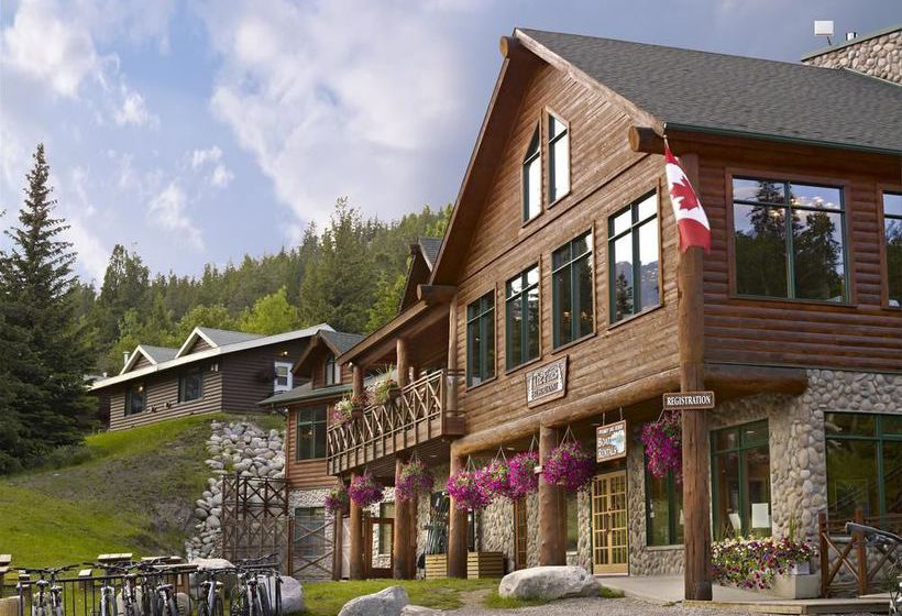 Coast Pyramid Lake Resort | Jasper | Alberta | Canada 12