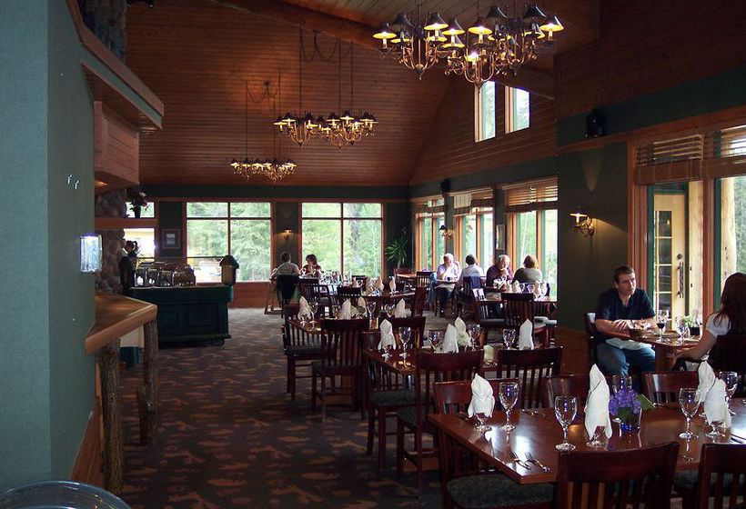 Coast Pyramid Lake Resort | Jasper | Alberta | Canada 2