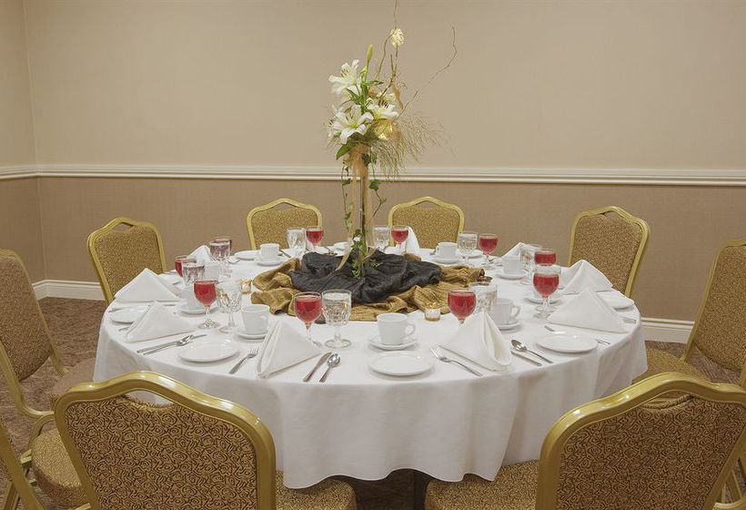 Hotel Quality Inn & Suites Downtown | Charlottetown | Prince Edward Island | Canada 1