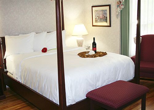 Hotel Quality Inn & Suites Downtown | Charlottetown | Prince Edward Island | Canada 19