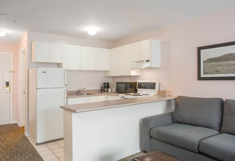 Hotel Sandman Inn Kamloops | Kamloops | British Columbia | Canada 5