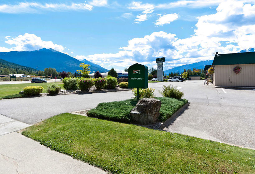 Hotel Sandman Inn Revelstoke | Revelstoke | British Columbia | Canada 13