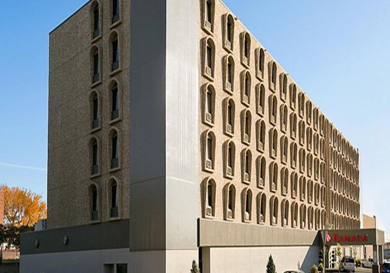 Ramada Hotel & Golf Dome | Saskatoon | Saskatchewan | Canada 7