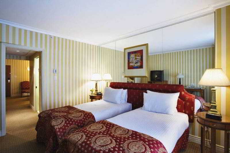 Hotel Le Soleil | Vancouver | British Columbia | Canada 5