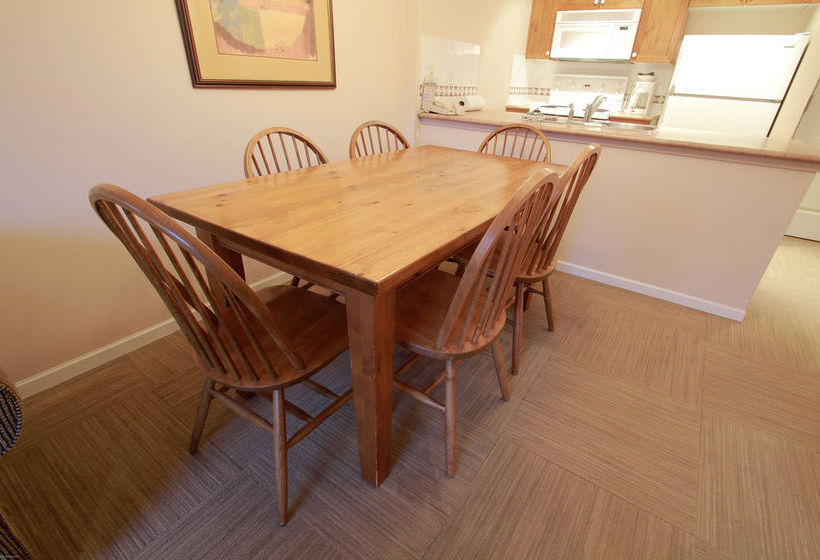 Hotel Town Plaza | Whistler | British Columbia | Canada 10