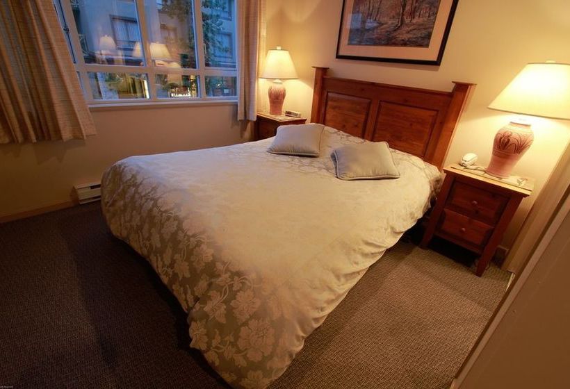 Hotel Town Plaza | Whistler | British Columbia | Canada 15