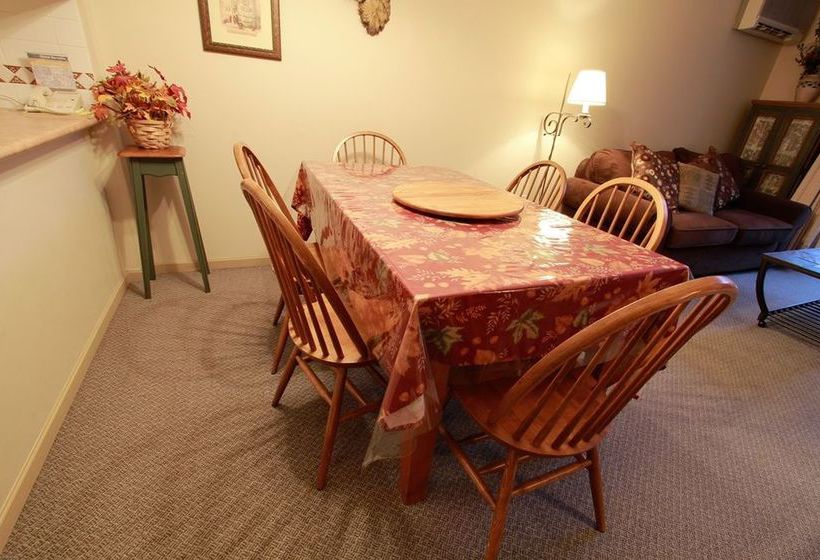 Hotel Town Plaza | Whistler | British Columbia | Canada 16