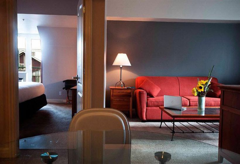 Summit Lodge Boutique Hotel | Whistler | British Columbia | Canada 5