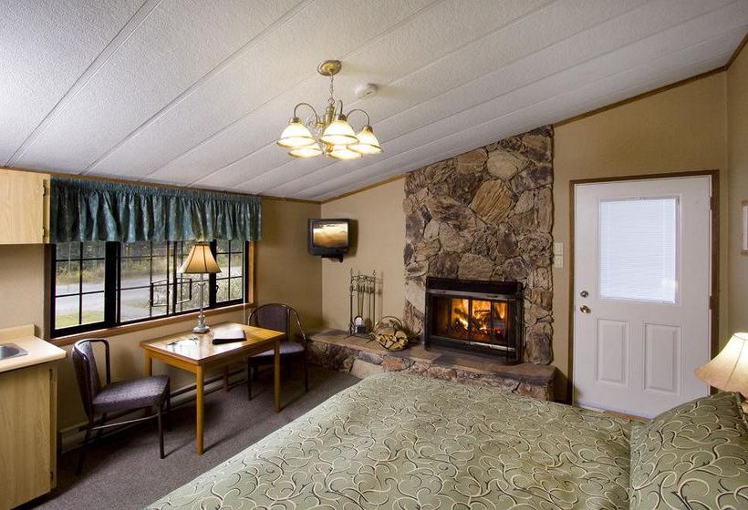 Resort Sunwapta Falls Rocky Mountain Lodge | Jasper | Alberta | Canada 6