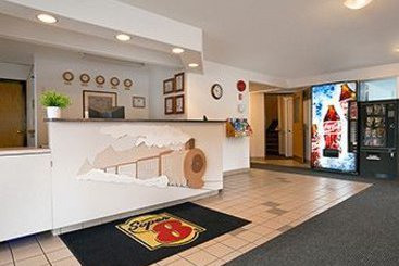 Motel Super 8 Revelstoke BC | Revelstoke | British Columbia | Canada 1