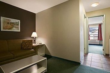 Motel Super 8 Revelstoke BC | Revelstoke | British Columbia | Canada 8