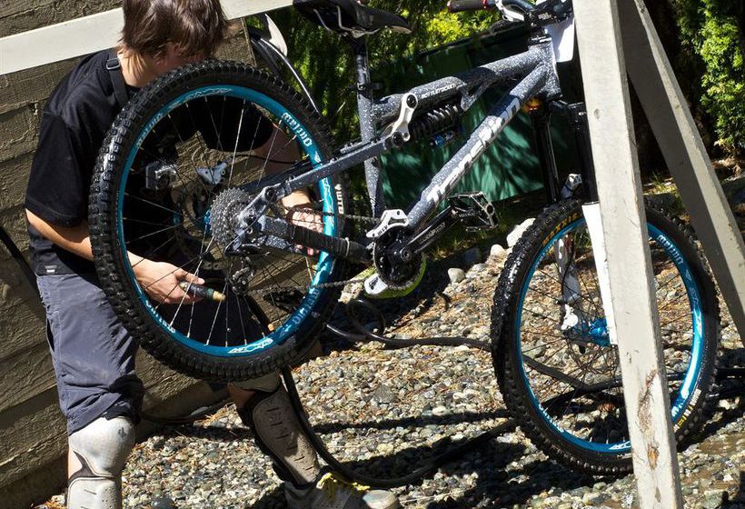 Hotel Tantalus Resort Lodge | Whistler | British Columbia | Canada 1