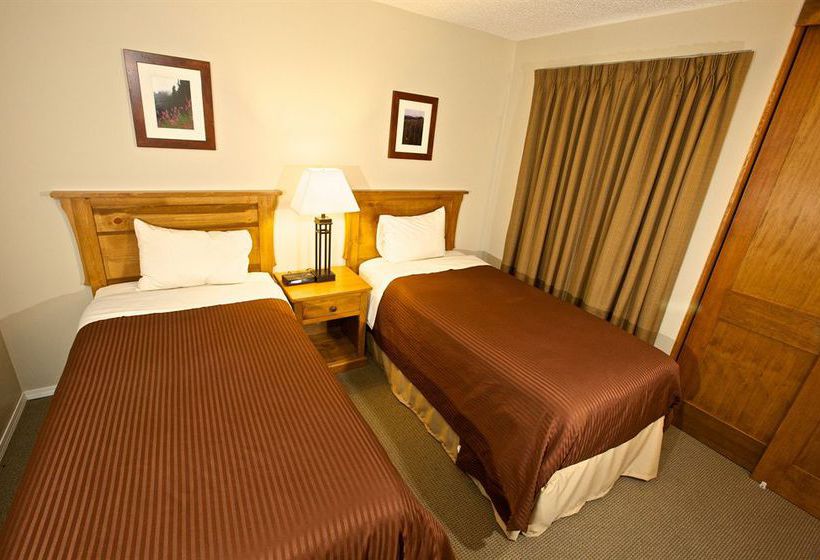 Hotel Tantalus Resort Lodge | Whistler | British Columbia | Canada 11