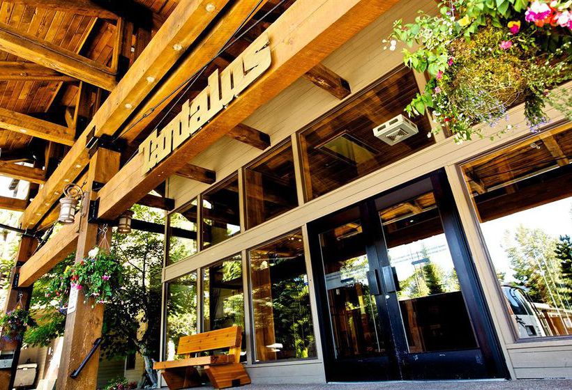 Hotel Tantalus Resort Lodge | Whistler | British Columbia | Canada 2