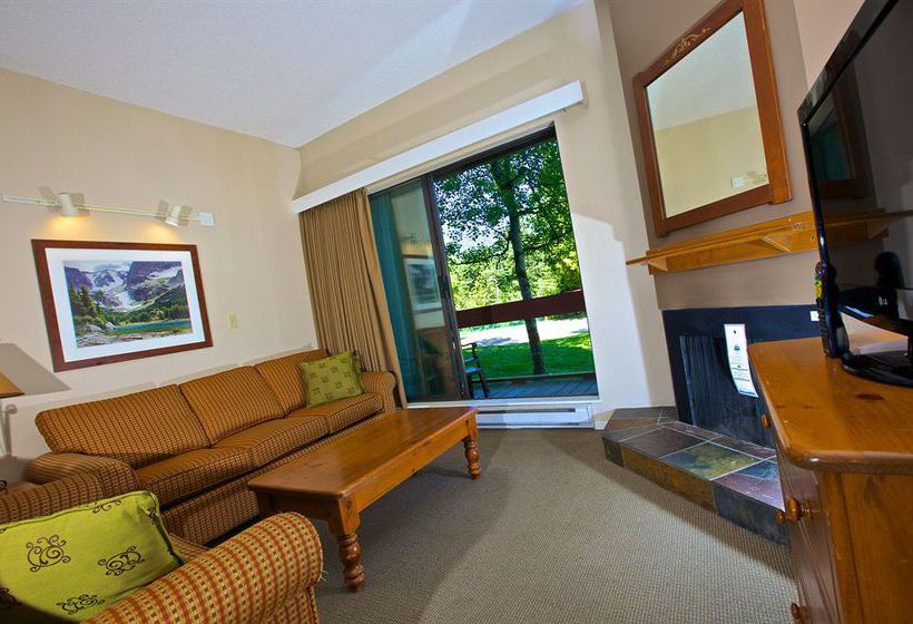 Hotel Tantalus Resort Lodge | Whistler | British Columbia | Canada 3