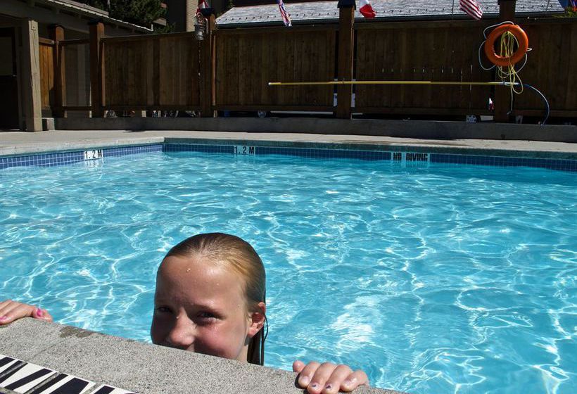 Hotel Tantalus Resort Lodge | Whistler | British Columbia | Canada 8