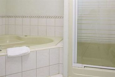 Hotel Travelodge Edmonton Airport | Leduc | Alberta | Canada 3