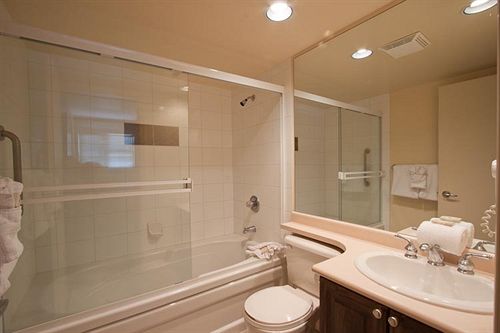 Hotel Tyndall Stone Lodge | Whistler | British Columbia | Canada 10