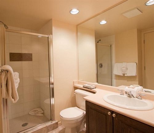 Hotel Tyndall Stone Lodge | Whistler | British Columbia | Canada 12