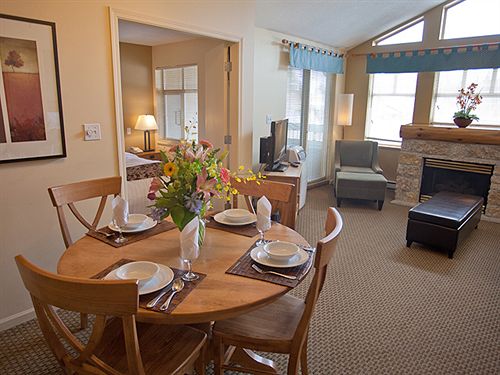 Hotel Tyndall Stone Lodge | Whistler | British Columbia | Canada 20