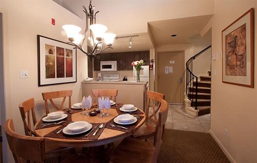 Hotel Tyndall Stone Lodge | Whistler | British Columbia | Canada 9