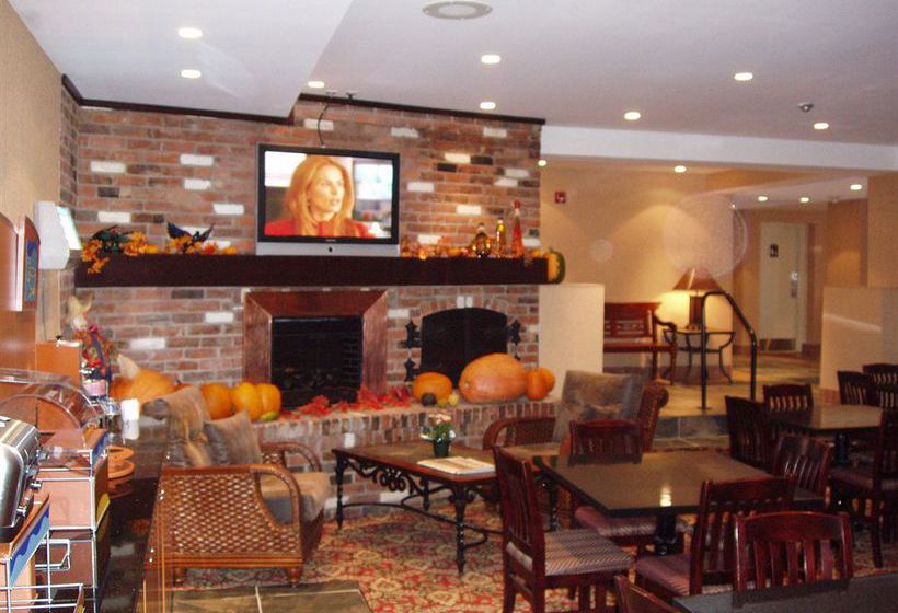 Hotel Comfort Inn & Suites Collingwood | Collingwood | Ontario | Canada 1