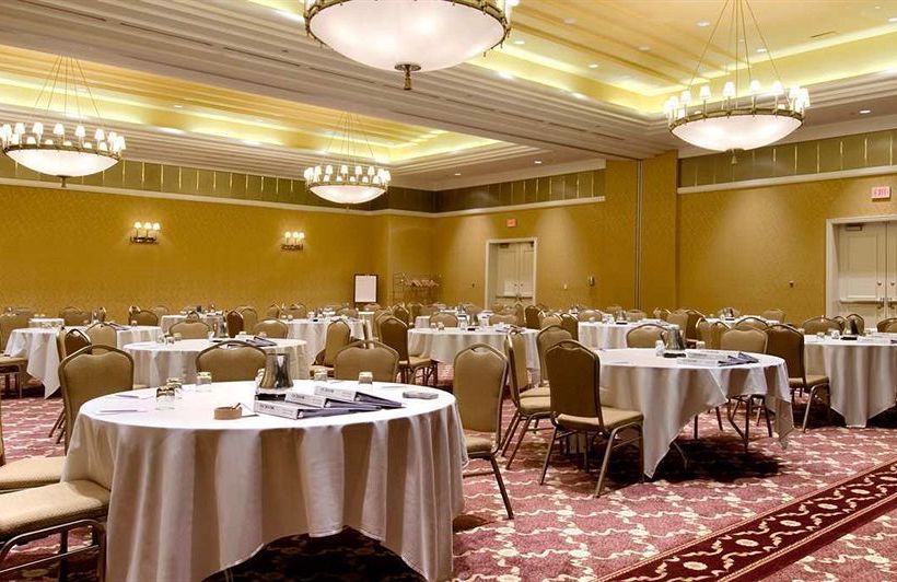 Hilton Hotel & Suites Niagara Falls Fallsview | Niagara Falls | Ontario | Canada 8