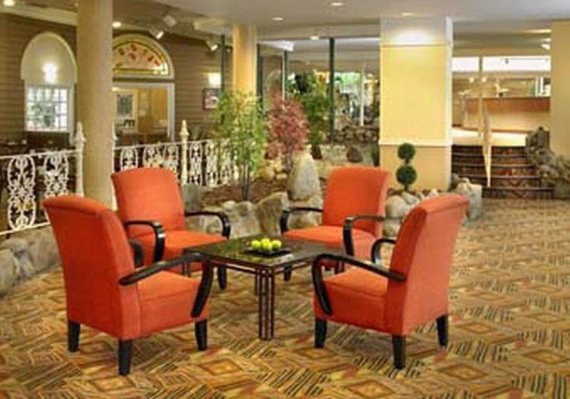 Ramada Hotel & Conference Centre Edmonton | Edmonton | Alberta | Canada 2